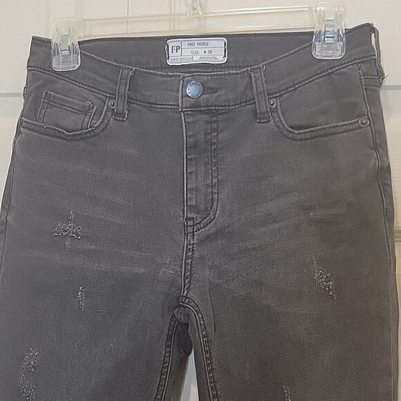 FREE PEOPLE Distressed Gray High Waisted Jeans Size 26 - Picture 6 of 10